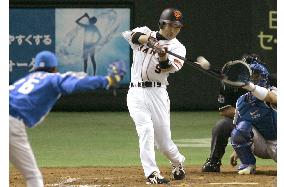 Shimizu hits game-winning home run