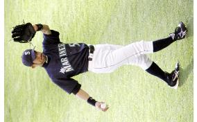 Mariners outfielder Ichiro named AL Player of the Week