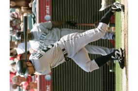 Mariners' Ichiro goes 1-for-4 against Los Angeles Angels