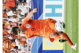 Netherlands beat Ivory Coast, through to 2nd round