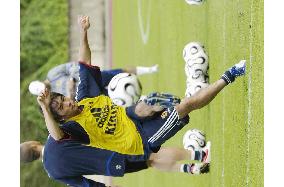 Japan tune up for clash with Brazil