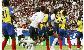 Beckham free kick puts England in World Cup quarterfinals