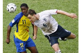 Beckham free kick puts England in World Cup quarterfinals