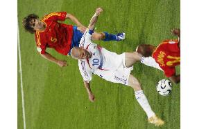 France down Spain 3-1 to set up quarterfinal clash with Brazil