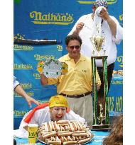 Japanese man wins N.Y. hot dog-eating title for 6th year in row