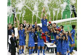 Italy win 2006 FIFA World Cup