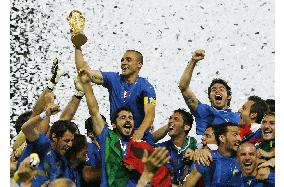 Italy win 2006 FIFA World Cup