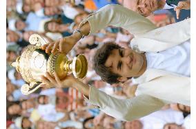 Federer beats Nadal to win men's singles