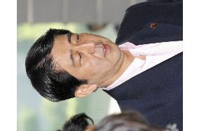 Abe visited Yasukuni in April, likely to spur debate in LDP race