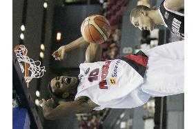 Angola beats New Zealand 95-73 at World Basketball Championships