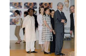 Prince Akishino, daughter visit African exhibition