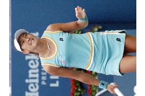 Sugiyama dumped out of U.S. Open by Henin-Hardenne