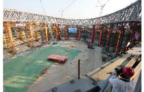 Main stadium for 2008 Beijing Olympics shown to press