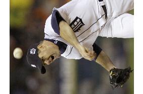 Tigers beat Cardinals to tie World Series 1-1