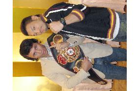 Kawashima to meet WBC interim champ Mijares in rematch