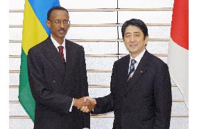 Japan, Rwanda agree on need to implement N. Korea sanctions