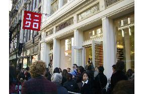 Uniqlo opens flagship store for full-scale foray into U.S.