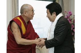 Dalai Lama, Japanese politician call for China's democratization