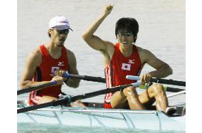 Suda, Omoto win gold in rowing