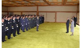 Emperor, empress meet with SDF personnel