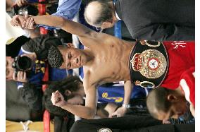 Kameda defends WBA light flyweight title against Landaeta