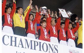 Lucky Urawa give Buchwald perfect send-off with cup win