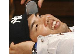 Igawa debuts as New York Yankee