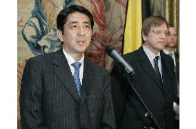 Abe, Verhofstadt agree to closely cooperate on U.N. issues
