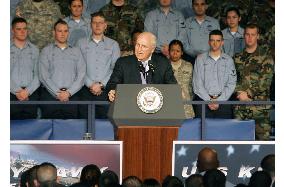 Cheney visits U.S. Navy base in Yokosuka