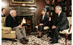 Cheney meets Yokotas in Tokyo