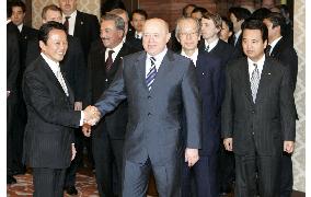 Japan, Russia hold talks on high-capacity data link