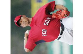 Matsuzaka picks up win in 1st spring season outing