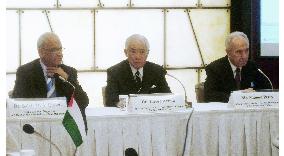 Israel, Palestinians begin talks in Tokyo
