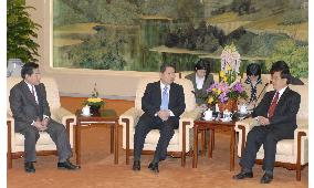 Chinese President Hu meets Japanese ruling bloc delegation