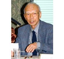 Business storyteller Shiroyama dies at 79