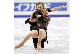 Denkova-Staviski snatch ice dance lead at worlds