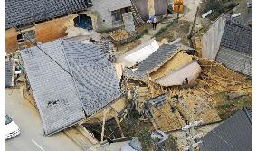 M6.9 quake jolts central Japan, 1 dead, over 160 injured