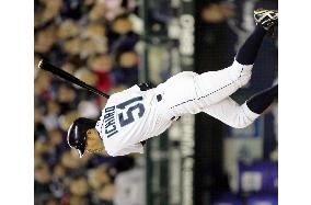 Baseball: Ichiro gets 2 RBI hits