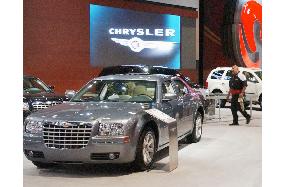Int'l auto show featuring 1,000 vehicles opens in New York