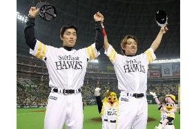 3 homers lift Softbank past Nippon Ham