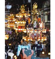 Takayama Festival begins in Gifu Pref.