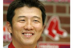Okajima named AL Rookie of Month, Iwamura close second