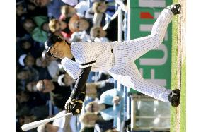 Yankees' Matsui marks 2000th career hit
