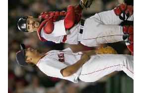 Matsuzaka pitches 1st career complete game in majors