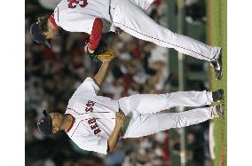 Red Sox pitcher Matsuzaka roughed up by Indians