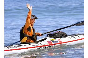 Man sets off to paddle kayak from the Philippines to Taiwan