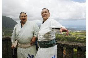 Japanese sumo wrestlers in Hawaii
