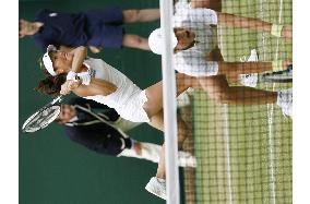 Sugiyama, Srebotnik storm to Wimbledon third round doubles