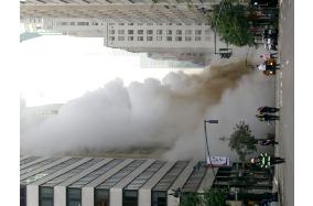Explosion rocks midtown Manhattan