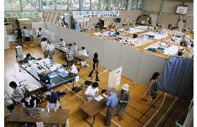 Quake-hit Niigata residents cast ballots for upper house election